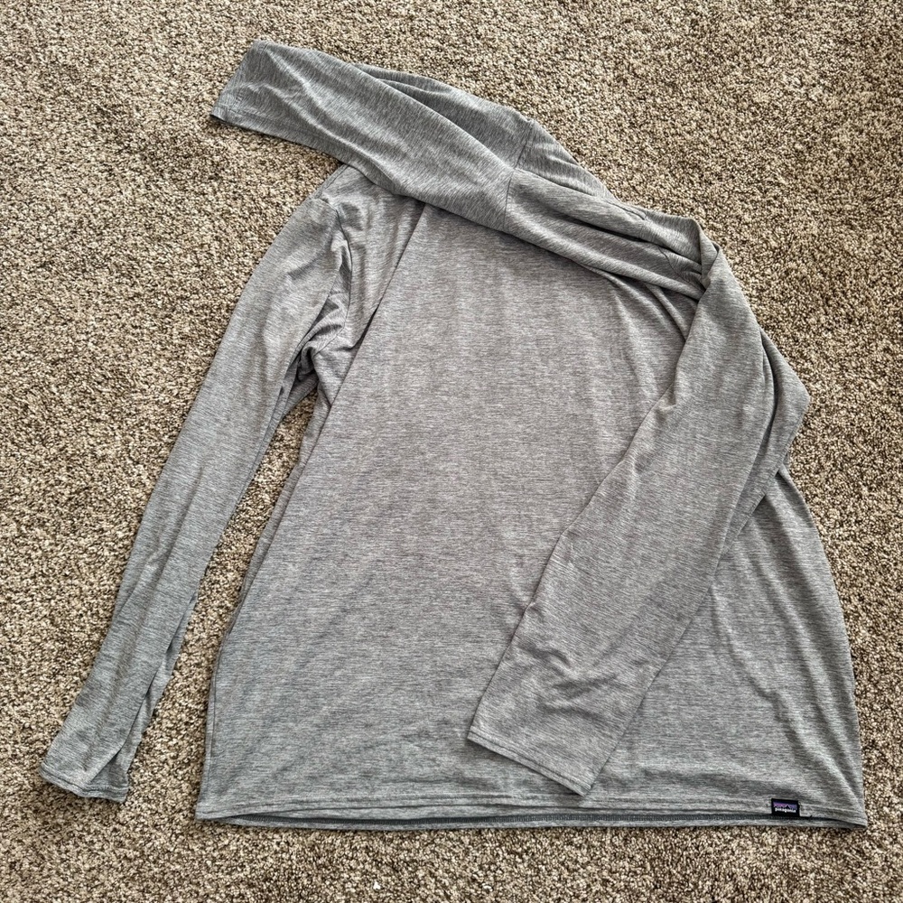 Patagonia Heather Gray Long Sleeve Shirt